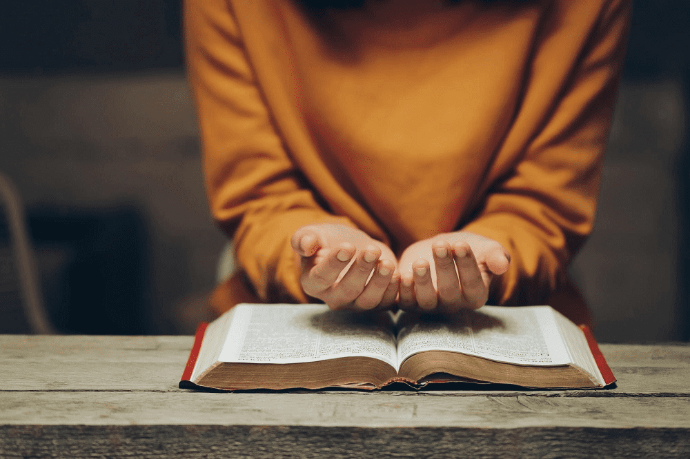 How Prayer Works in the Bible: A Comprehensive Guide - Daily Bible Miracles